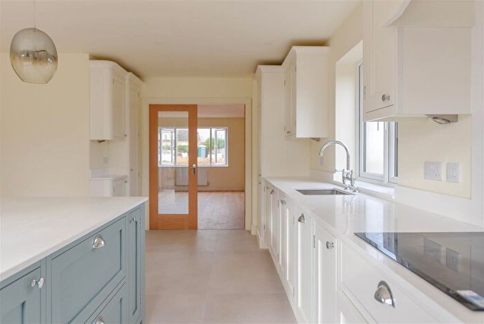 4 Bedroom Detached House For Sale In Long Street, Hanslope, Milton Keynes, MK19