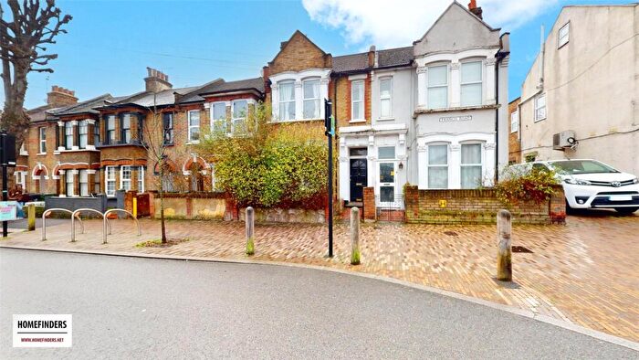 2 Bedroom Apartment For Sale In Francis Road, Leyton, E10