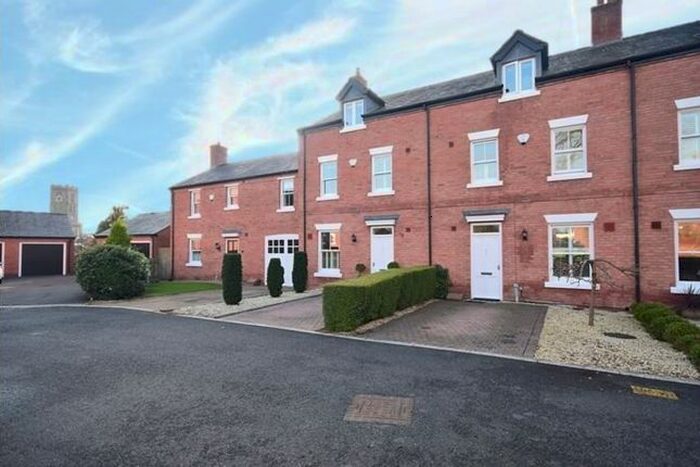 4 Bedroom Town House For Sale In Mount Crescent, Whitchurch, SY13