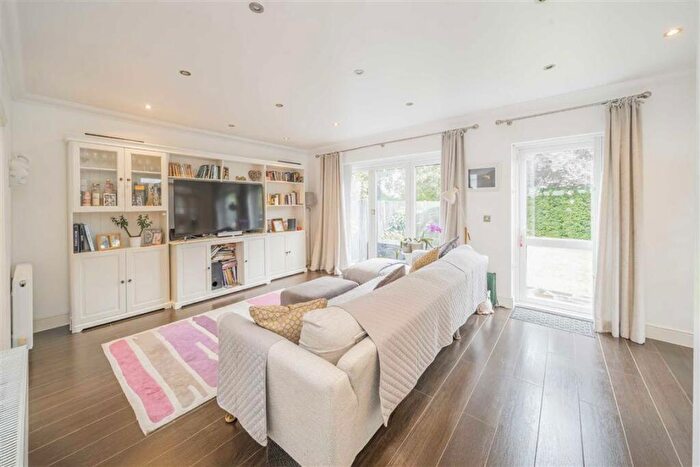 3 Bedroom Semi-Detached House For Sale In Cotswold Gardens, Cricklewood, NW2