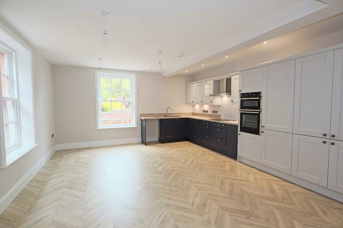 2 Bedroom Apartment To Rent In Northesk Street, Stone, Staffordshire, ST15