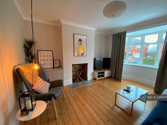 2 Bedroom Flat To Rent In Heaton, Newcastle Upon Tyne, NE6