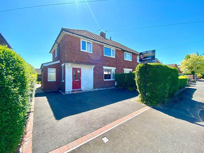 3 Bedroom Semi-Detached House For Sale In Birch Grove, Wincham, CW9