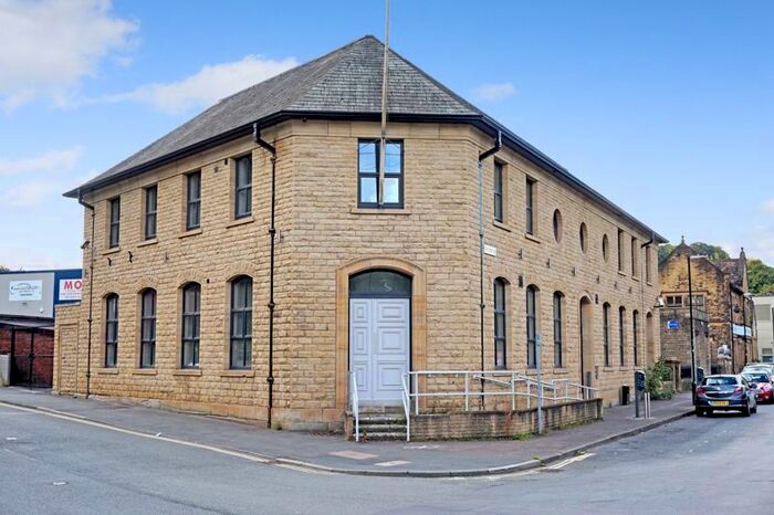 1 Bedroom Flat To Rent In Station Road, Sowerby Bridge, HX6