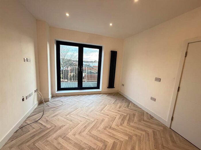 2 Bedroom Apartment To Rent In Brand New Two Bedroom- Black Lake, West Bromwich, B70