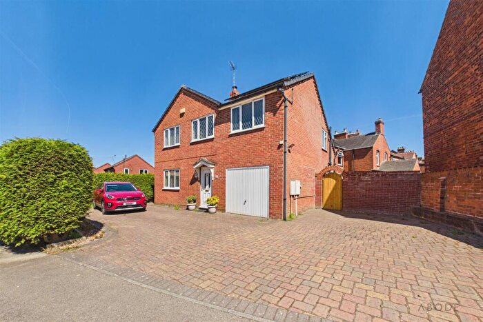 4 Bedroom Detached House For Sale In Talbot Street, Church Gresley, Swadlincote, DE11