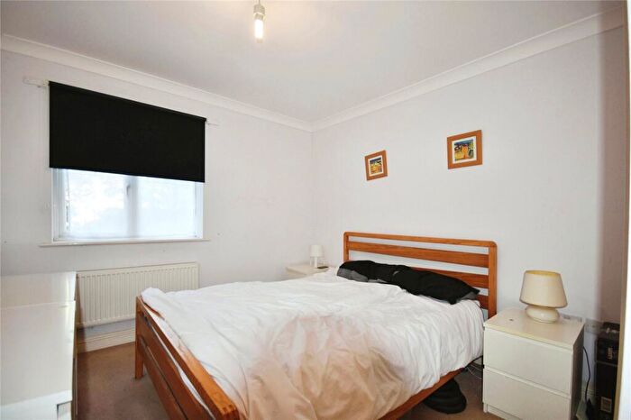 1 Bedroom Apartment For Sale In Ashdene Gardens, Reading, RG30