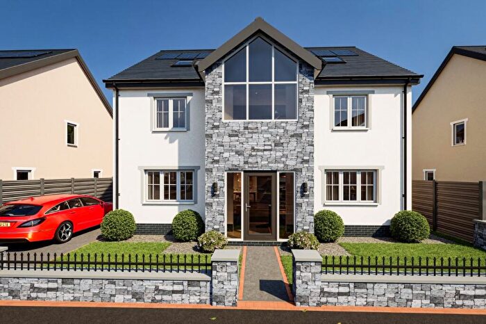 4 Bedroom Detached House For Sale In Bronwydd Road, Carmarthen, SA31