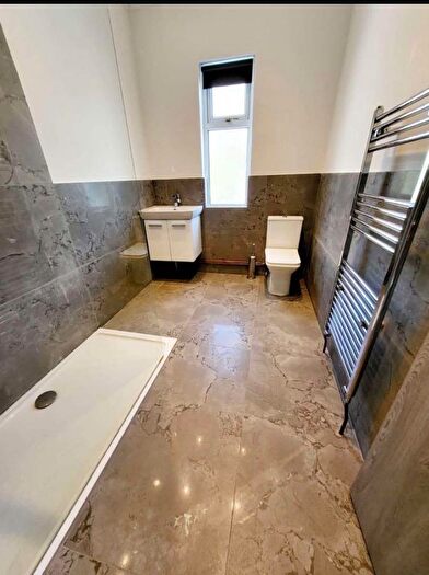 3 Bedroom Terraced House For Sale In Rhyddings Park Road, Brynmill, Swansea, SA2