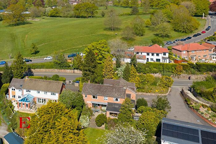 5 Bedroom Detached House For Sale In The Old Well House, Borrowell Lane, Kenilworth, CV8