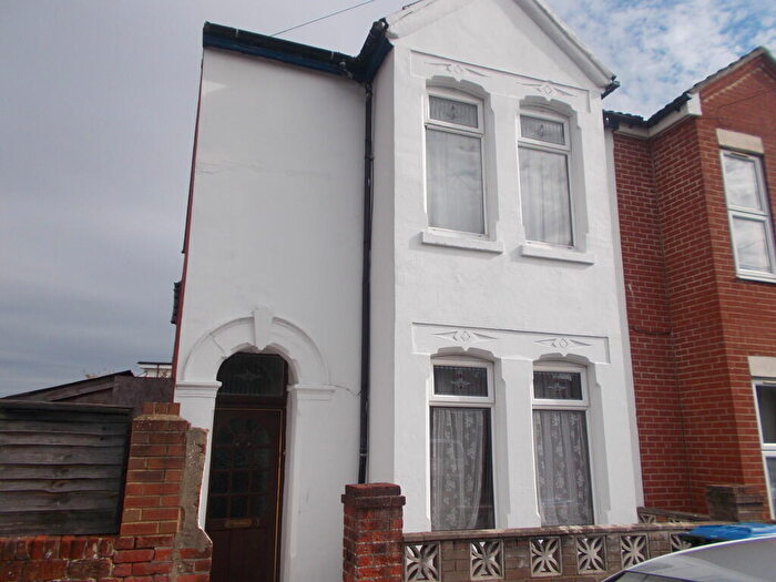 5 Bedroom End Of Terrace House To Rent In Livingstone Road, Southampton, SO14