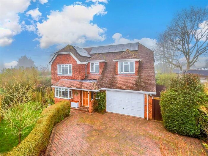 4 Bedroom Detached House For Sale In Aldington Frith, Aldington, Ashford, Kent, TN25