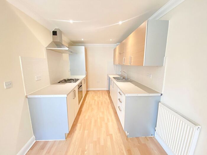 2 Bedroom Flat To Rent In Rivington Court, St Marks Place, Dagenham, Gj, Uk, RM10