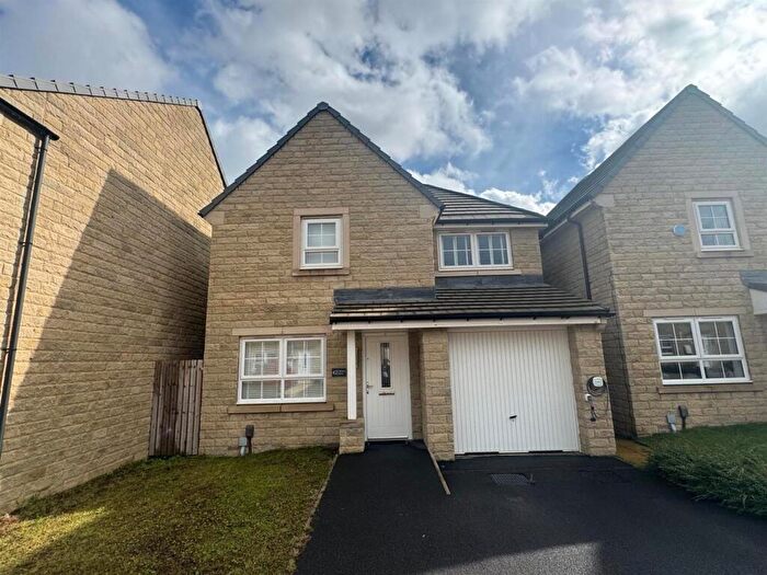House For Sale In Fetlock Drive, Bradford, BD2