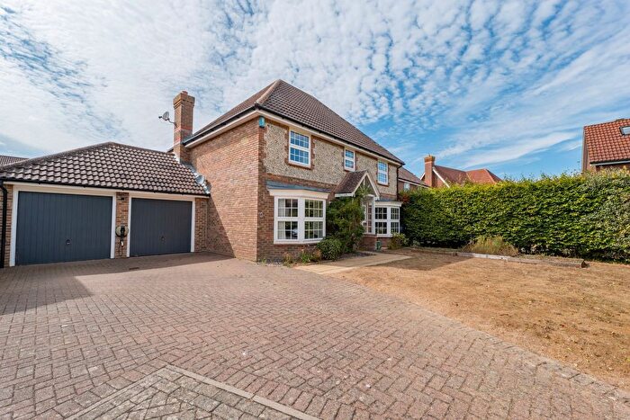 4 Bedroom Detached House For Sale In The Violets, Paddock Wood, Tonbridge, TN12