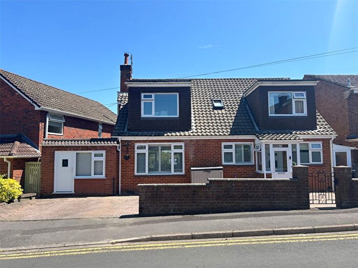 4 Bedroom Detached House For Sale In Milton Road, Salisbury, Wiltshire, SP2