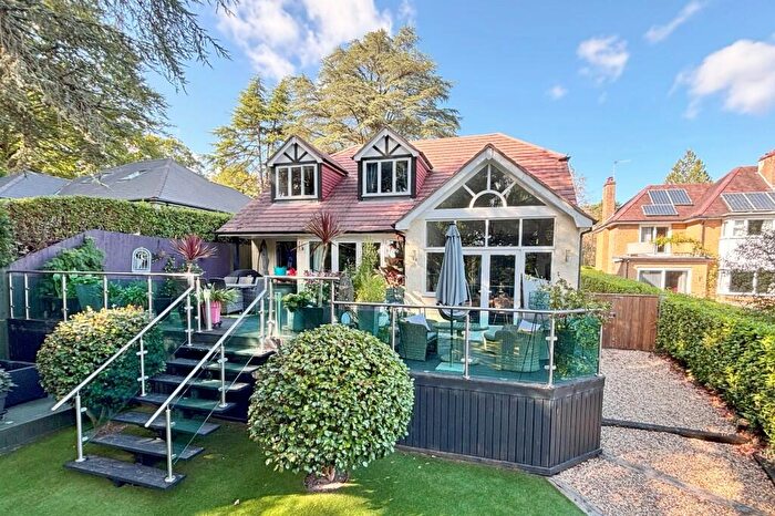 5 Bedroom Detached House For Sale In Springdale Road, Broadstone, Dorset, BH18