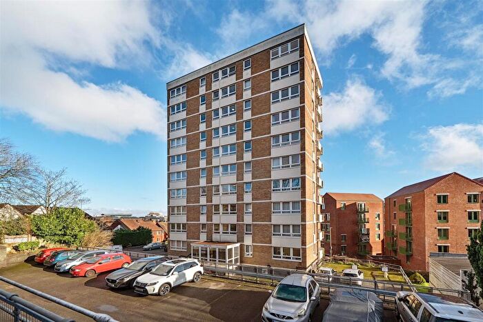 1 Bedroom Flat For Sale In The Mount, Guildford, GU2