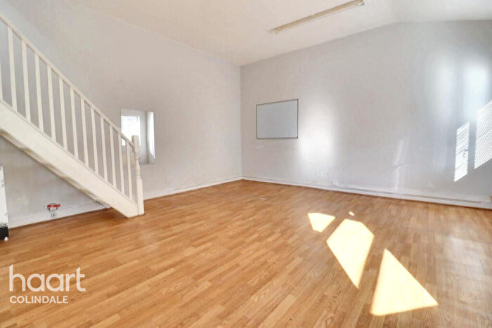 1 Bedroom Flat For Sale In Montagu Road, NW4