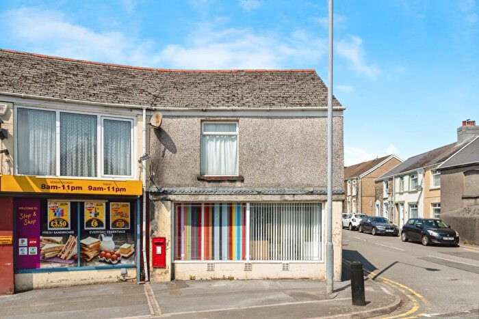 End Of Terrace House For Sale In Eaton Road, Brynhyfryd, Swansea, SA5