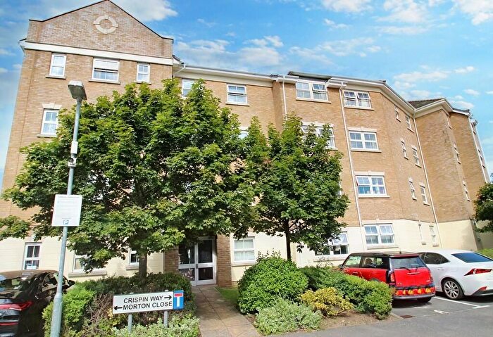 2 Bedroom Flat To Rent In Crispin Way, Uxbridge, UB8