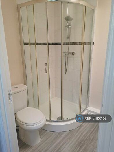 1 Bedroom Flat To Rent In County Rd, Swindon, SN1