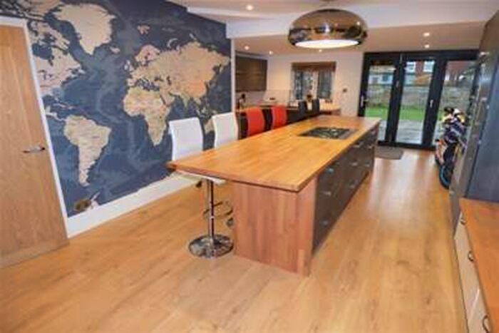 4 Bedroom Terraced House To Rent In Byrons Lane; Macclesfield. SK11