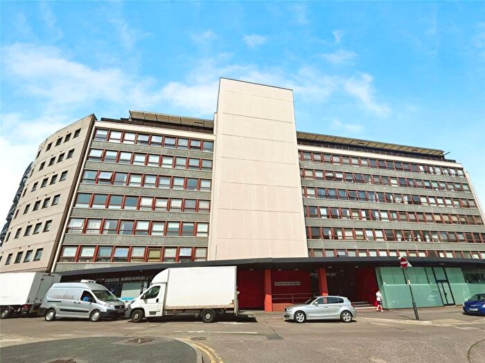 2 Bedroom Flat To Rent In Lee Circle, Leicester, Leicestershire, LE1