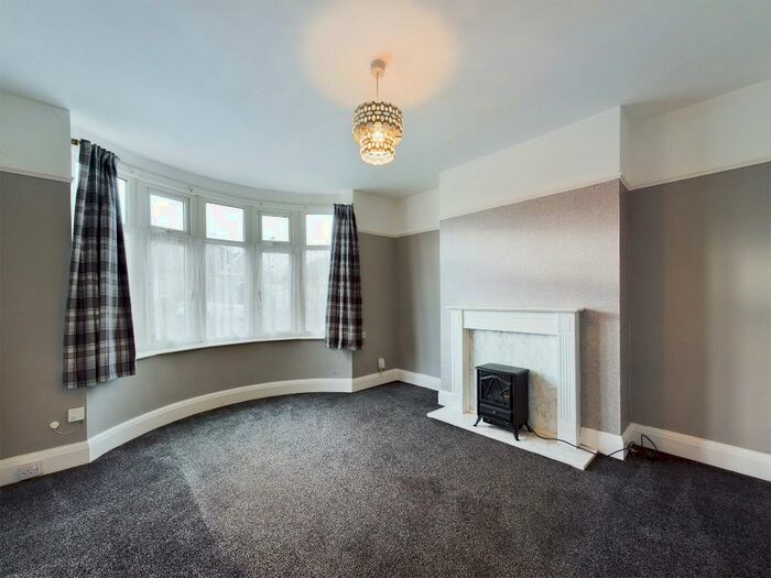 3 Bedroom Semi-Detached House To Rent In Malvern Road, St George, Bristol, BS5