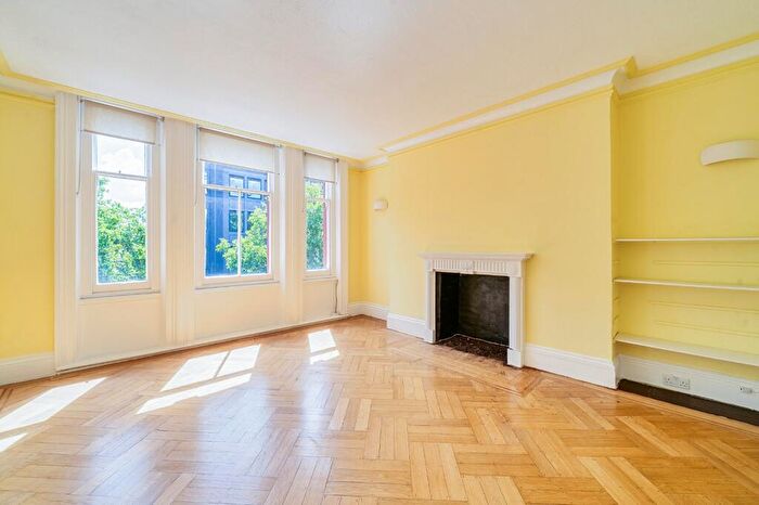 2 Bedroom Flat For Sale In Oxford & Cambridge Mansions, Old Marylebone Road, NW1