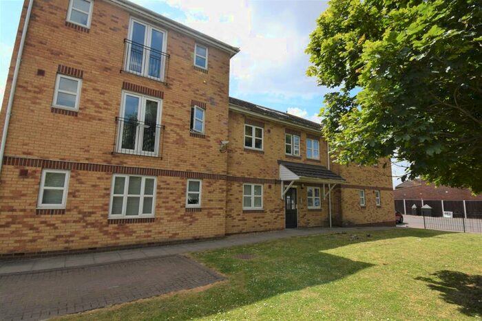 2 Bedroom Flat To Rent In Cannon Gate, Slough, SL2