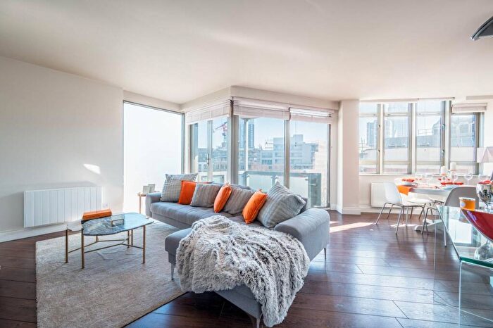 2 Bedroom Flat To Rent In City Road, Old Street, London, EC1V