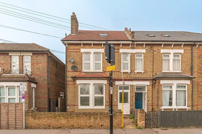 2 Bedroom Flat To Rent In Sydenham Road, Croydon, CR0