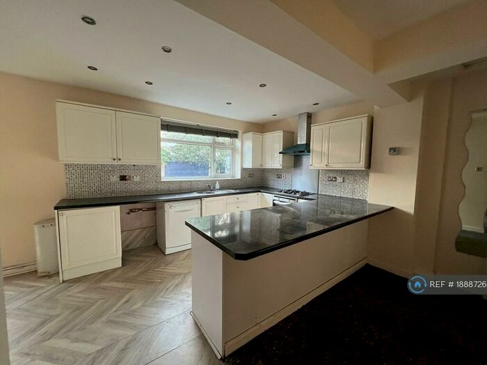 3 Bedroom Semi-Detached House To Rent In Jasmine Ave, Manchester, M43