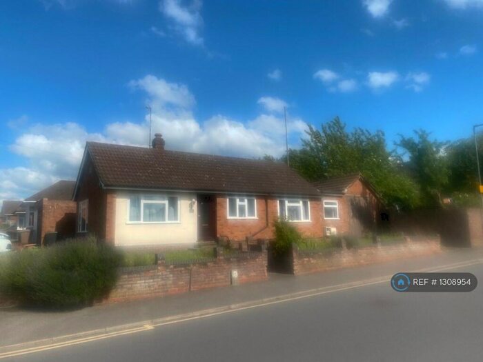 2 Bedroom Detached House To Rent In Hayhurst Road, Luton, LU4