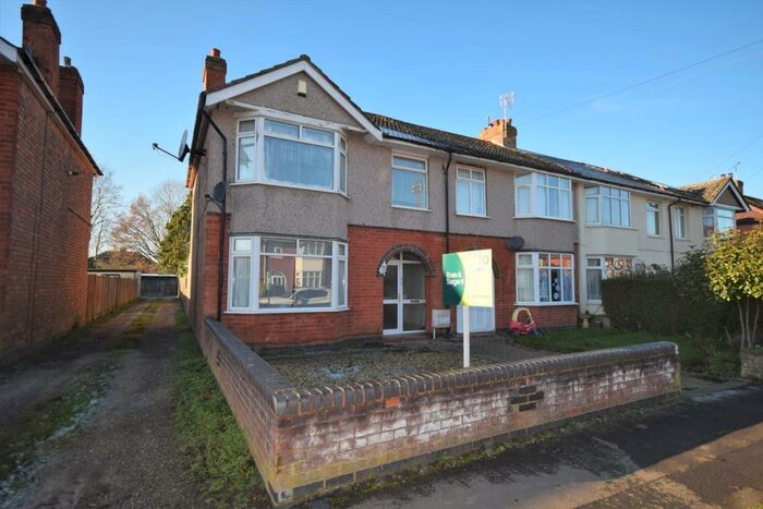 3 Bedroom Semi-Detached House To Rent In Vernon Avenue, Rugby, CV22