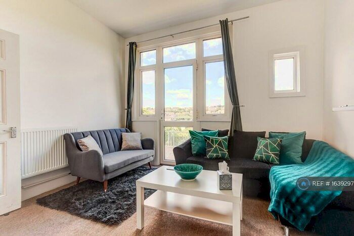 5 Bedroom Terraced House To Rent In Mafeking Road, Brighton, BN2