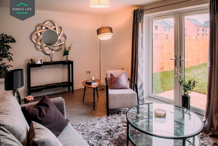 3 Bedroom House To Rent In East Hill Gardens - Sheffield -, S2