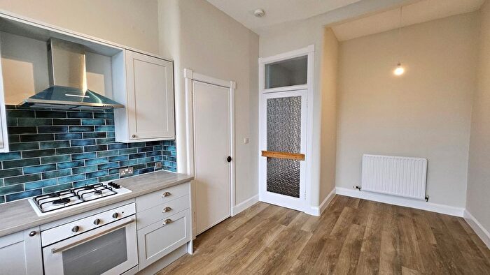 1 Bedroom Flat To Rent In Comely Bank Avenue, Comely Bank, Edinburgh, EH4