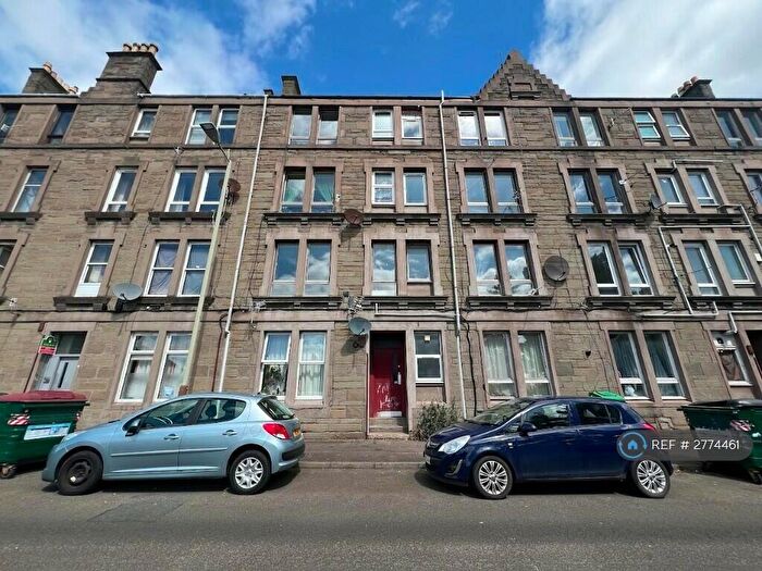 1 Bedroom Flat To Rent In Lyon Street, Dundee, DD4