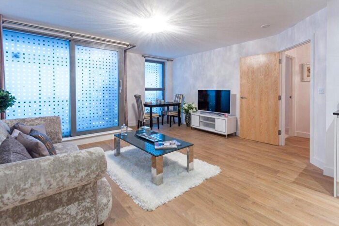 1 Bedroom Flat To Rent In Queensgate, Cromwell Road, Redhill, RH1