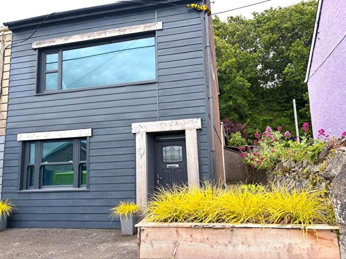 4 Bedroom End Of Terrace House For Sale In Brigstocke Terrace, Ferryside, SA17