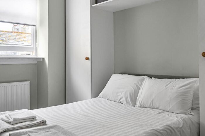 1 Bedroom Flat For Sale In Marine Parade, Brighton, BN2