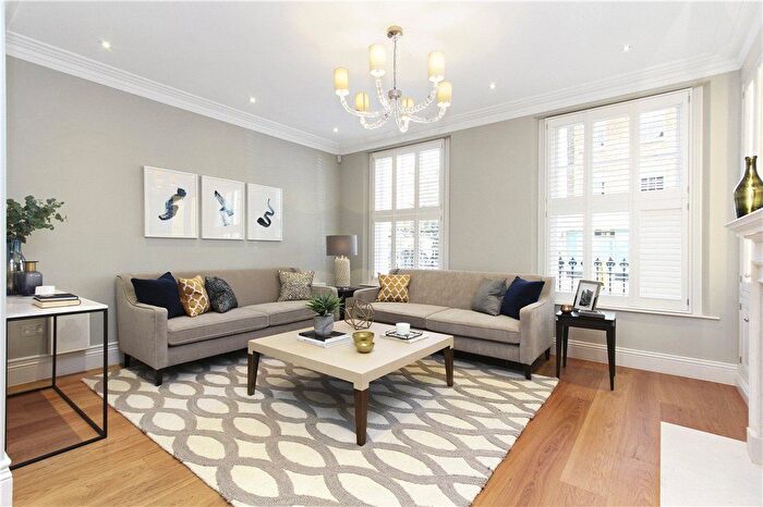 5 Bedroom Terraced House To Rent In Eaton Terrace, Belgravia, SW1W