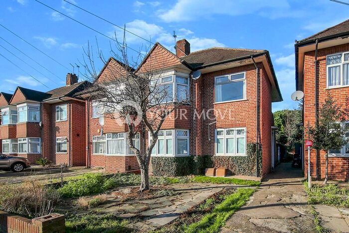 2 Bedroom Maisonette To Rent In Amesbury Road, Hanworth, Feltham, Middlesex TW13