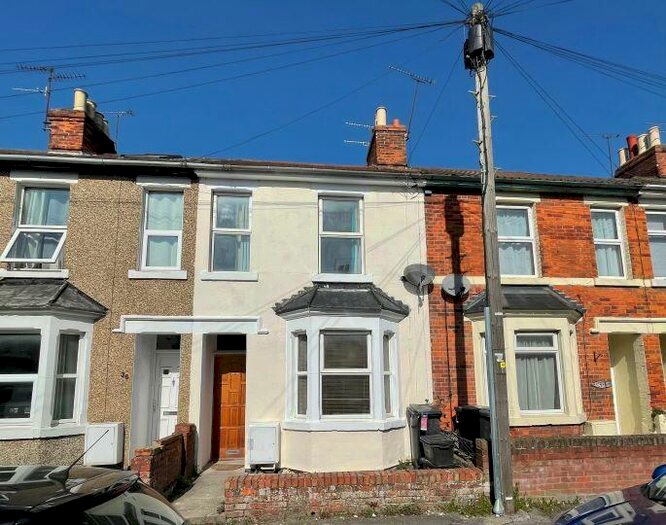 3 Bedroom Terraced House To Rent In Dean Street, Swindon, Wiltshire, SN1