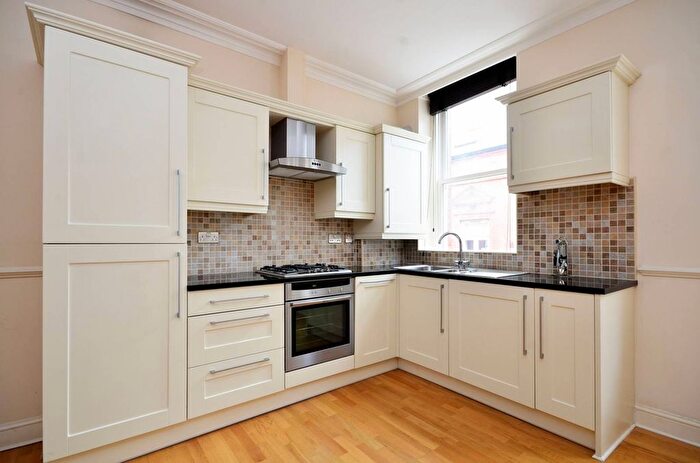 2 Bedroom Flat To Rent In Maddox Street, Mayfair, London, W1S