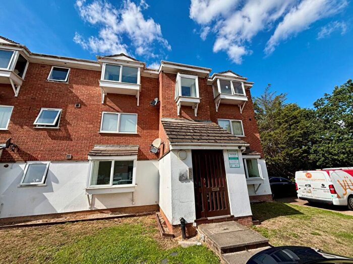 1 Bedroom Apartment For Sale In Braithwaite Avenue, Romford, RM7