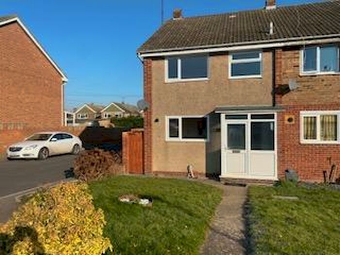 3 Bedroom Property To Rent In Rainham, ME8