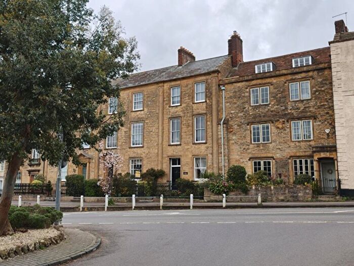 2 Bedroom Flat For Sale In Greenhill, Sherborne, DT9